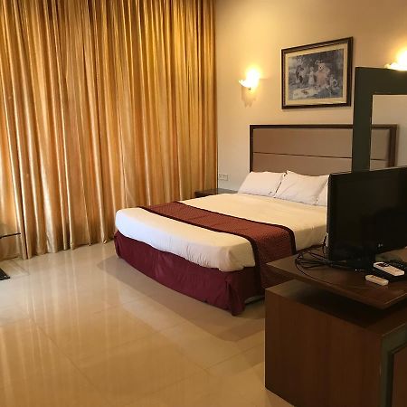 Kohinoor Atc Bed & Breakfast Mumbai Exterior photo